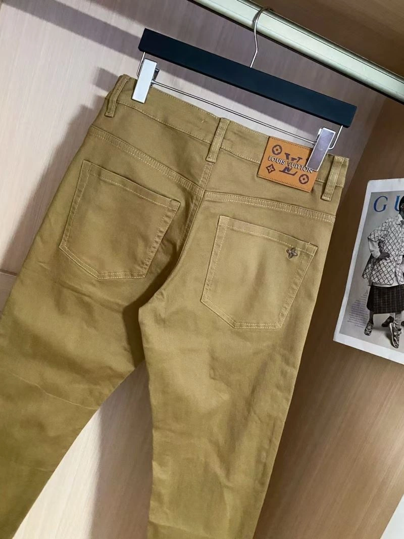 Compact Louis Vuitton Jeans 132193