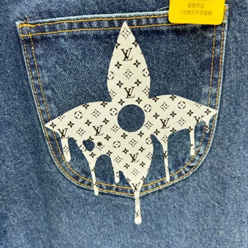 Louis Vuitton Jeans FashionForward 132175