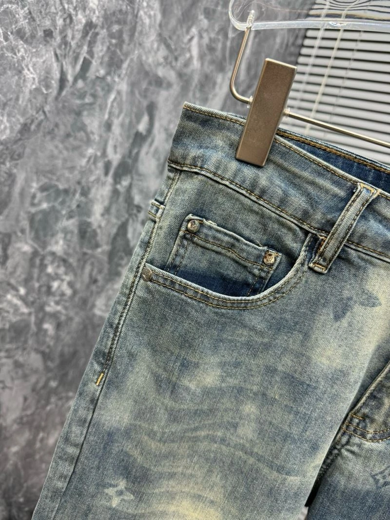 Sporty Louis Vuitton Jeans 139165