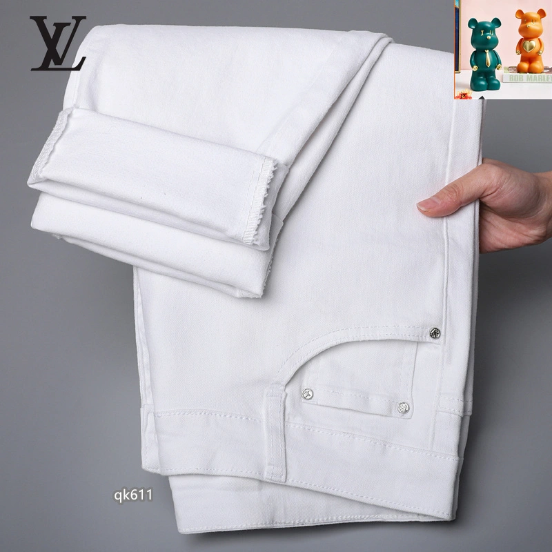 Lightweight Louis Vuitton Jeans 132111
