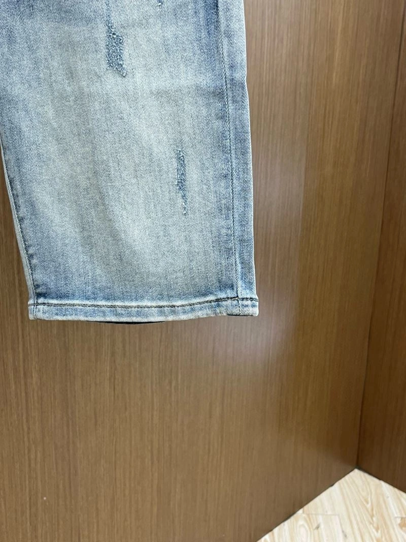 Compact Louis Vuitton Jeans 132075
