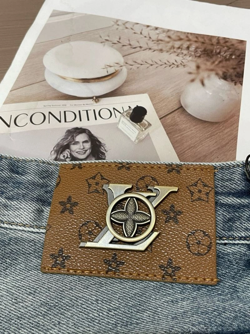 Classic Louis Vuitton Jeans 132071