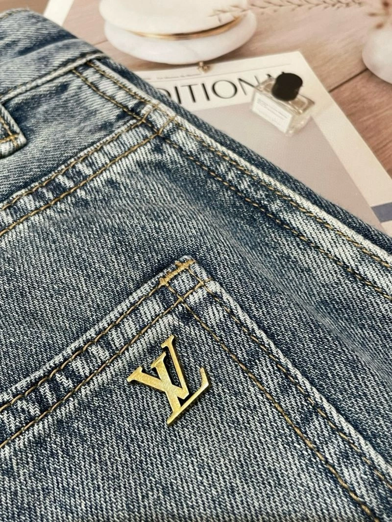 Classic Louis Vuitton Jeans 132071
