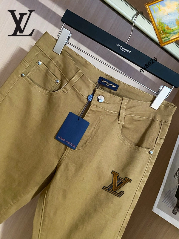 Unisex Louis Vuitton Jeans 132069