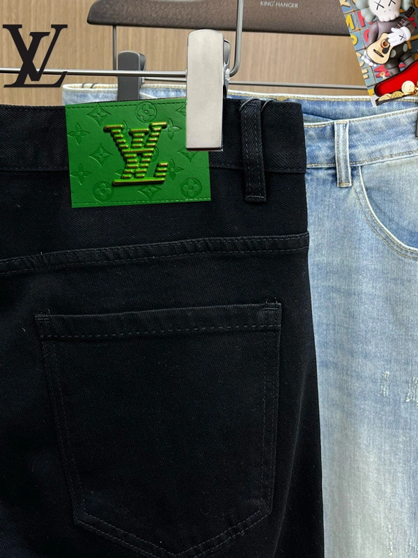 Unisex Louis Vuitton Jeans 132064
