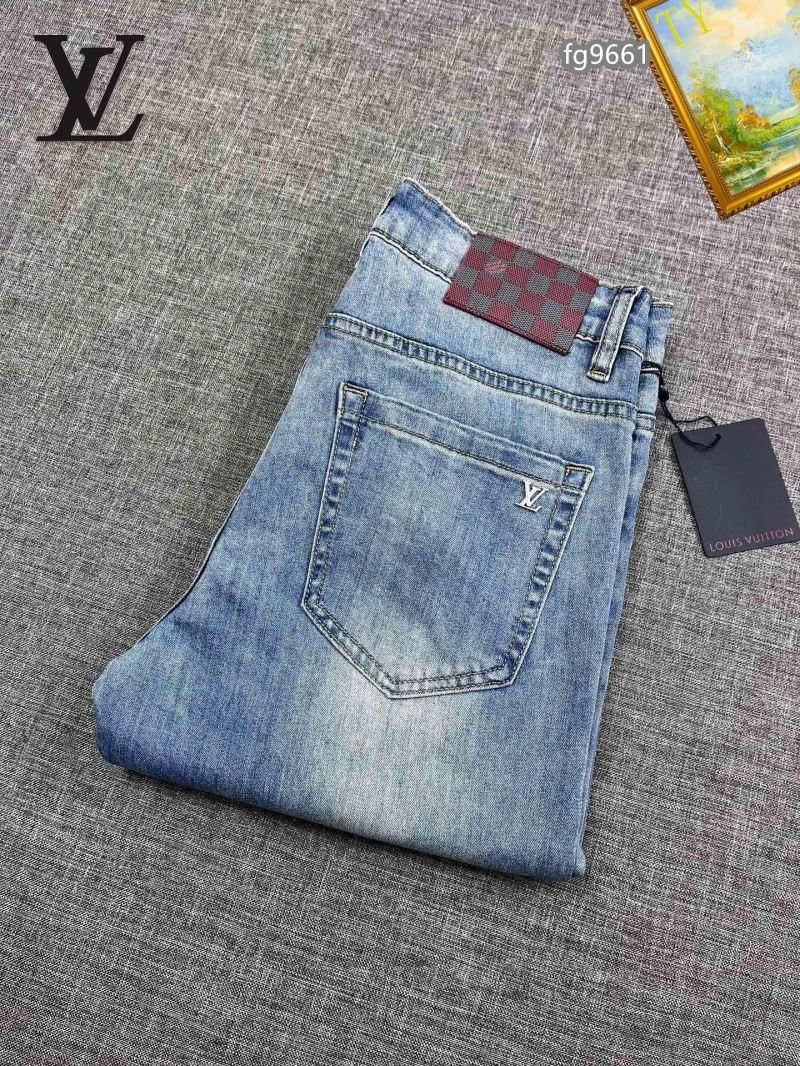 Compact Louis Vuitton Jeans 132059