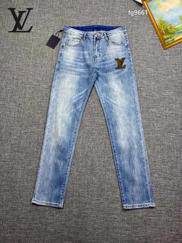 Compact Louis Vuitton Jeans 132059