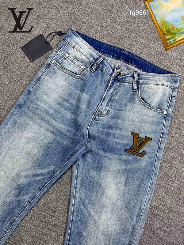 Compact Louis Vuitton Jeans 132059
