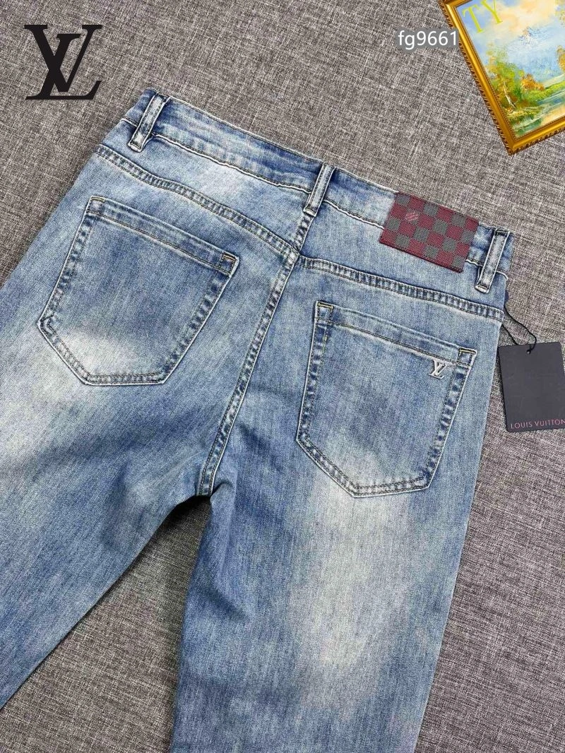 Compact Louis Vuitton Jeans 132059
