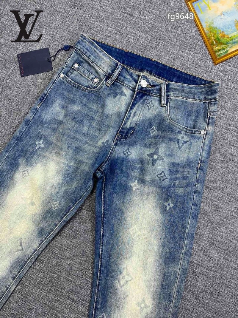 Compact Louis Vuitton Jeans 132062