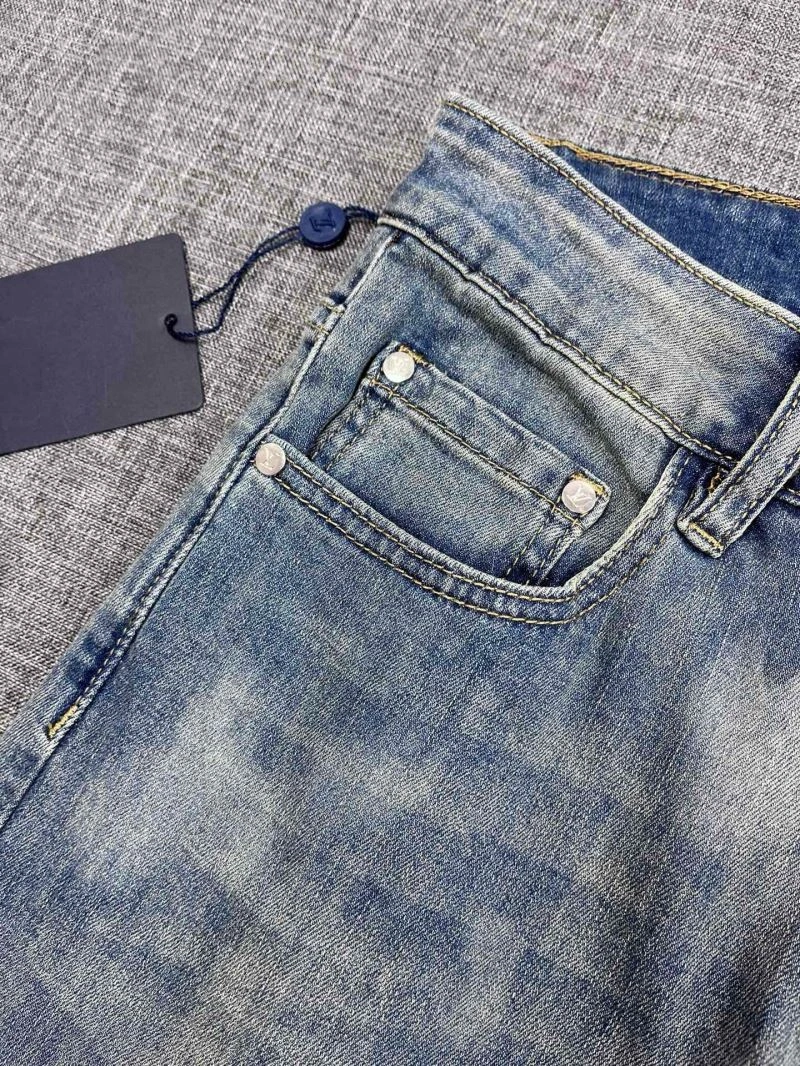 Compact Louis Vuitton Jeans 132062
