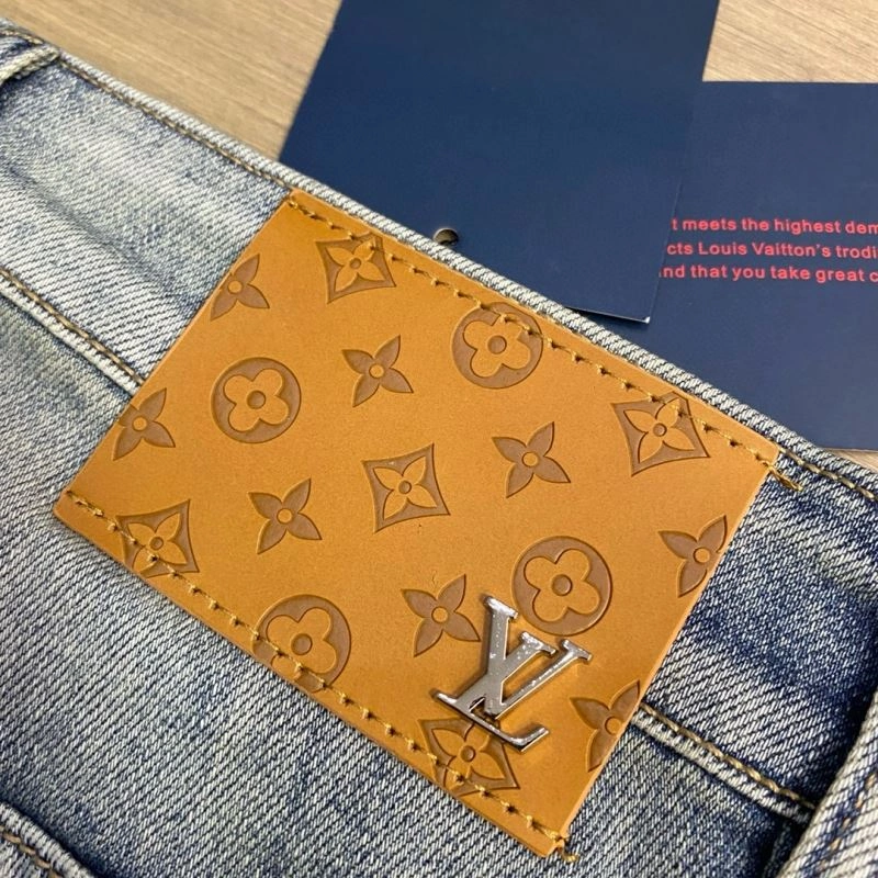 ZipUp Louis Vuitton Jeans 132000