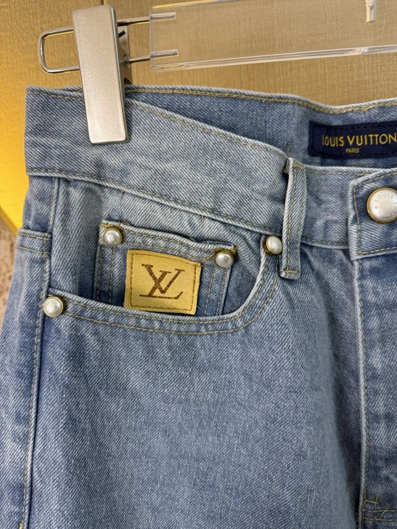 Unisex Louis Vuitton Jeans 138769