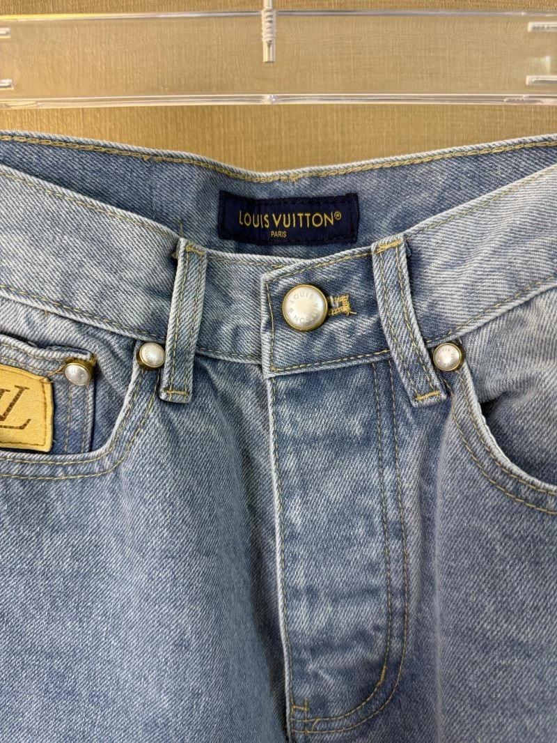 Unisex Louis Vuitton Jeans 138769