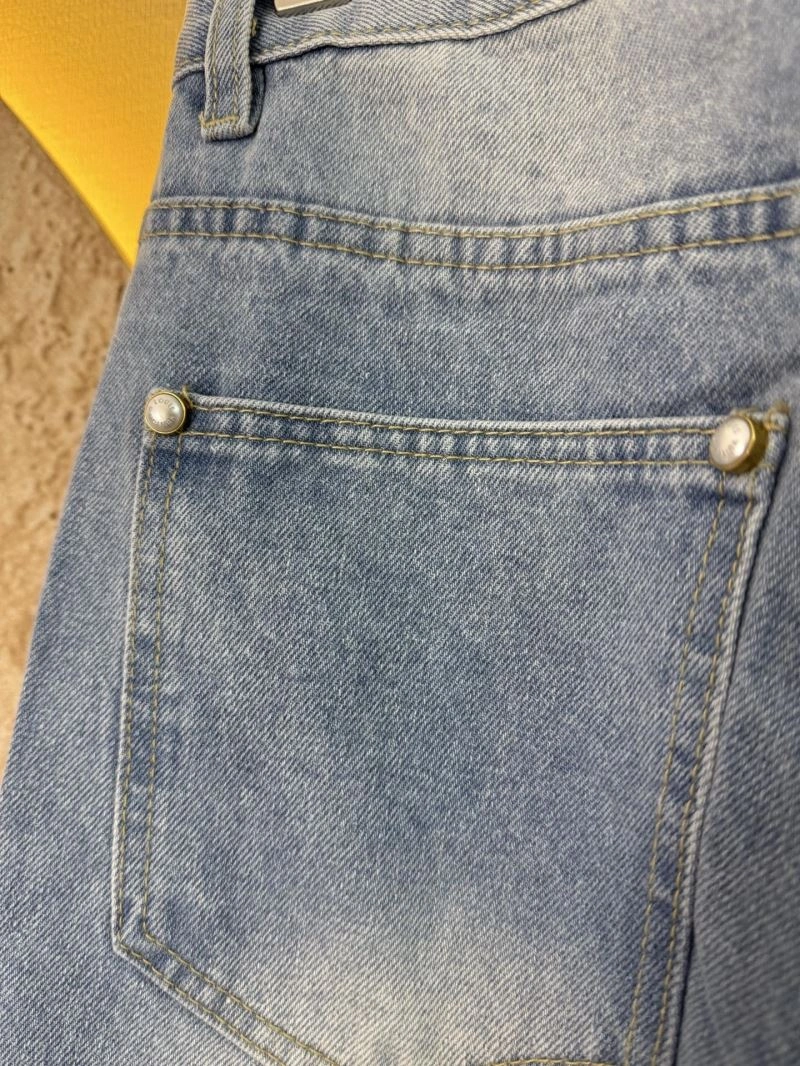 Unisex Louis Vuitton Jeans 138769