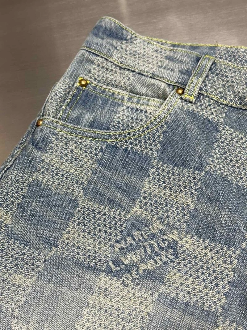 Sleek Louis Vuitton Jeans 138757