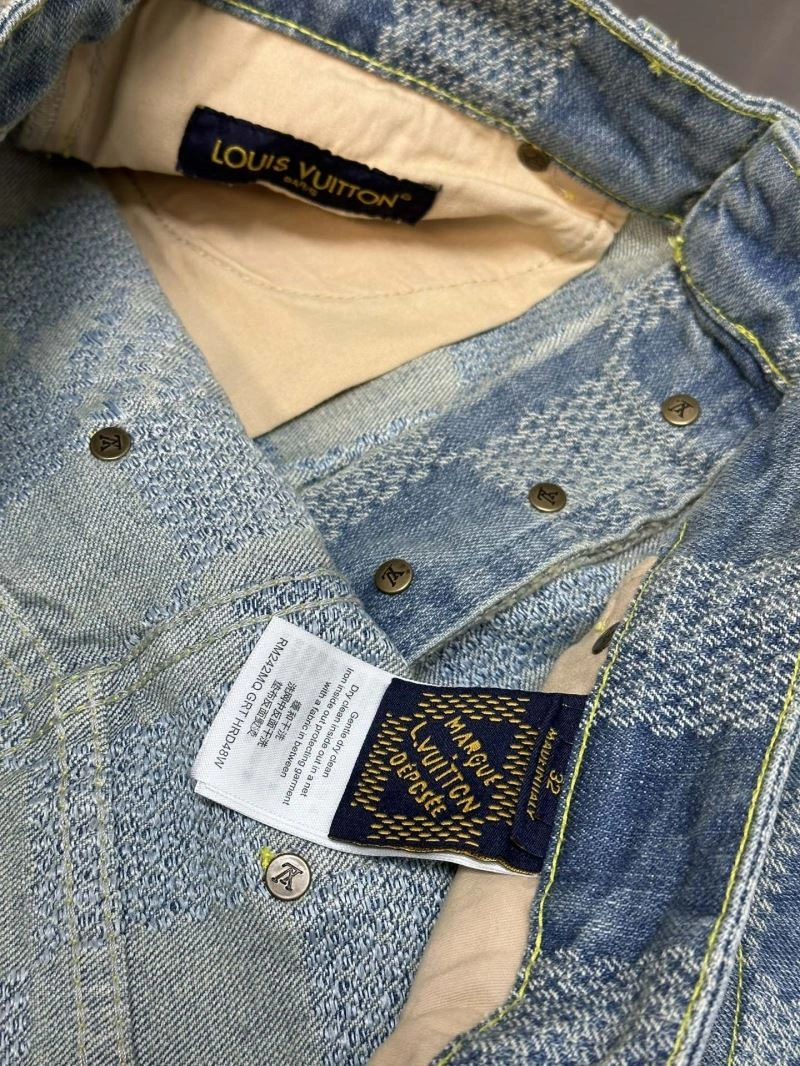 Sleek Louis Vuitton Jeans 138757