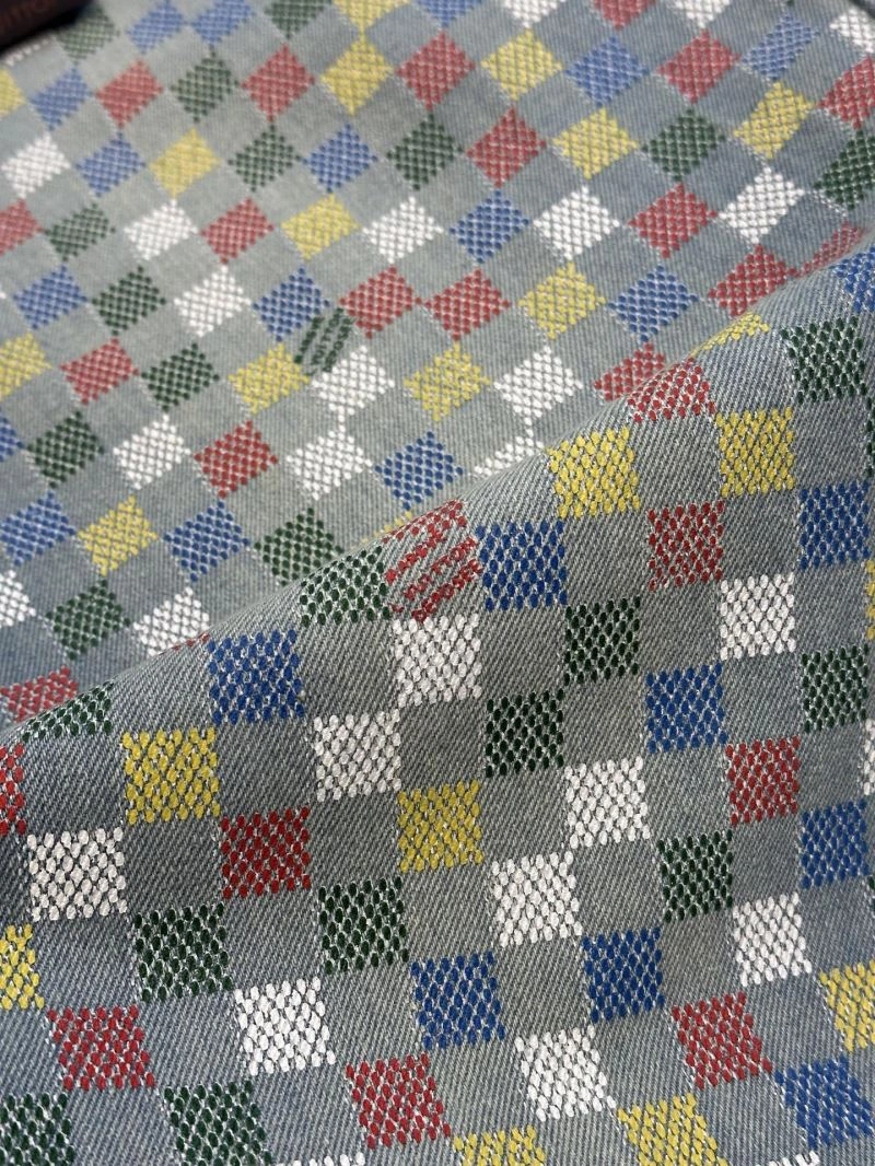 Functional Louis Vuitton Jeans 138756