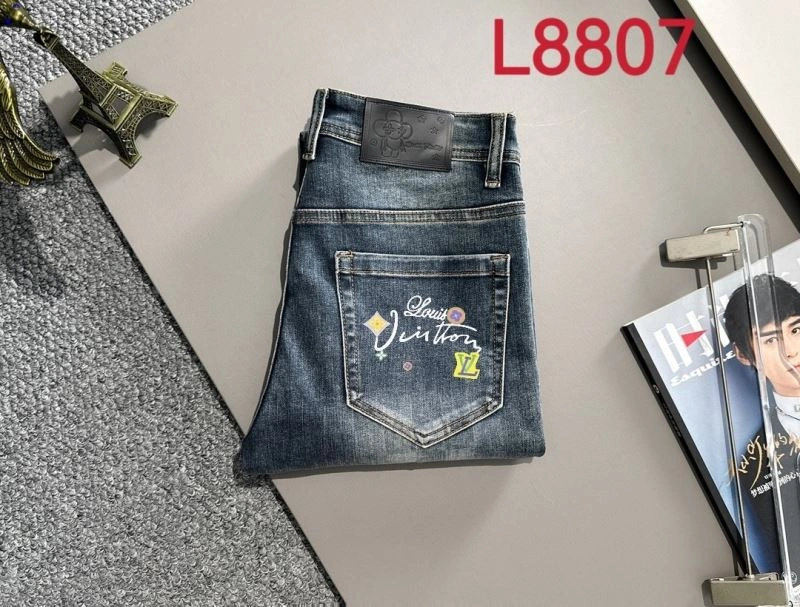 Effortless Louis Vuitton Jeans 138728