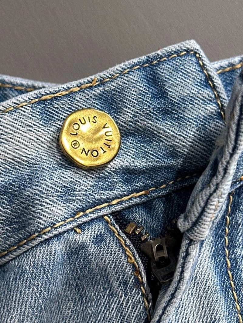 WellDesigned Louis Vuitton Jeans 138722