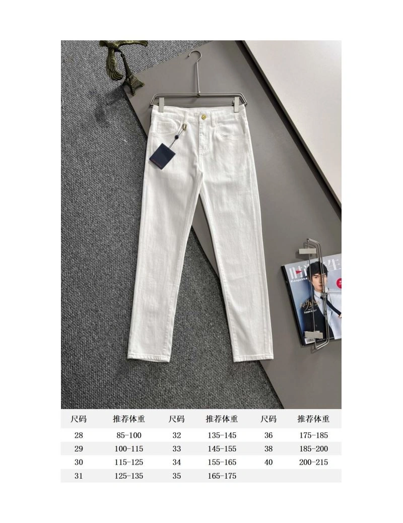 Seasonal Louis Vuitton Jeans 138720