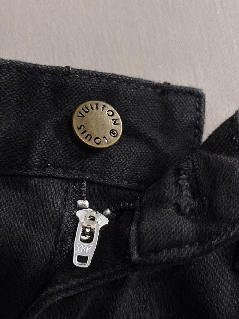 Functional Louis Vuitton Jeans 138714