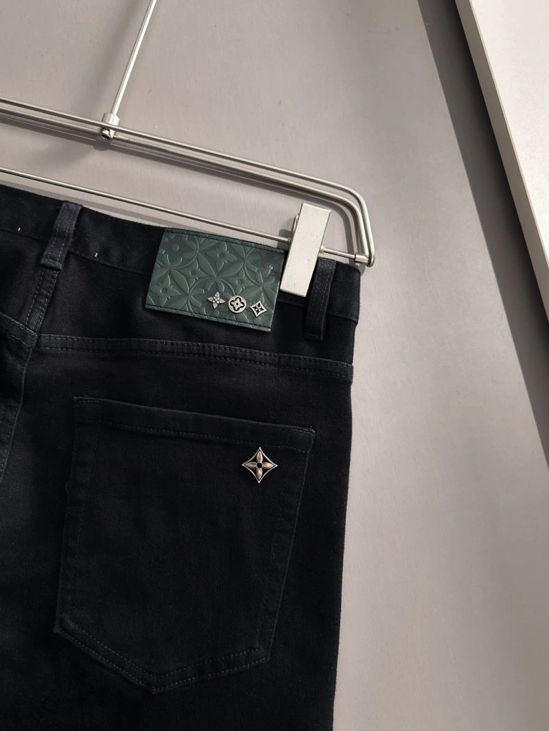 Functional Louis Vuitton Jeans 138714