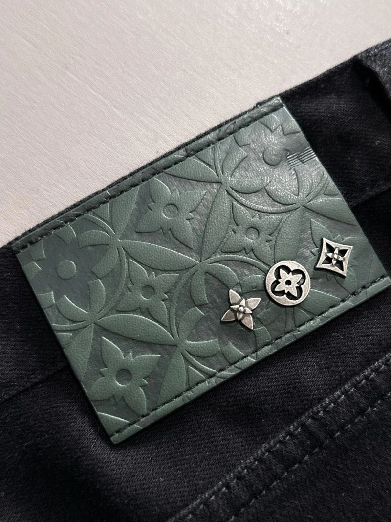 Functional Louis Vuitton Jeans 138714
