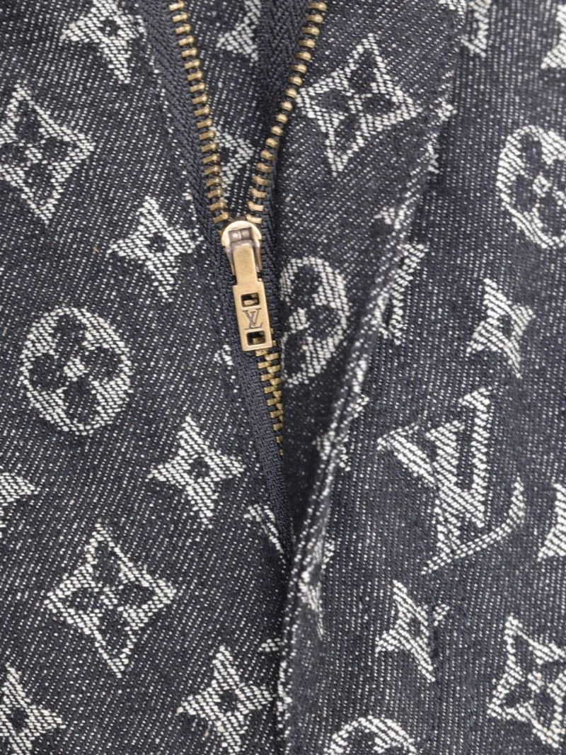Resilient Louis Vuitton Jeans 138707