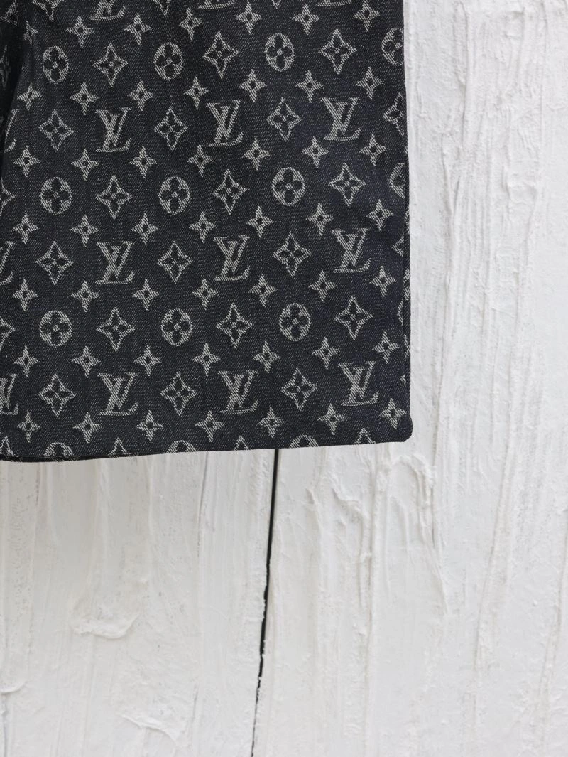 Resilient Louis Vuitton Jeans 138707