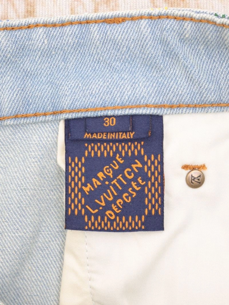 Unisex Louis Vuitton Jeans 138716