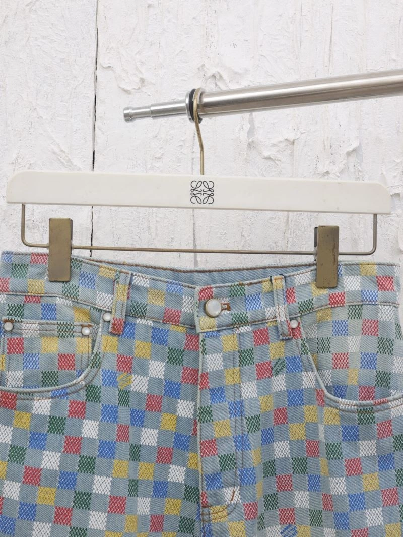 Unisex Louis Vuitton Jeans 138716
