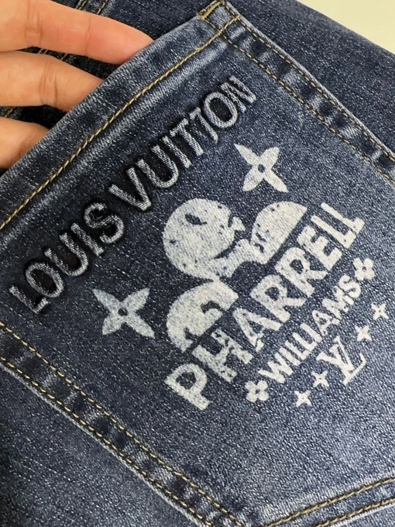 Refined Louis Vuitton Jeans 137934