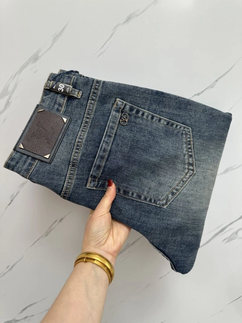 Bold Louis Vuitton Jeans 137932