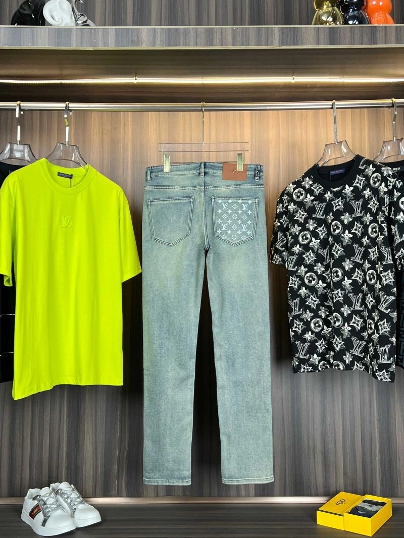 Louis Vuitton Jeans Sustainable 137910