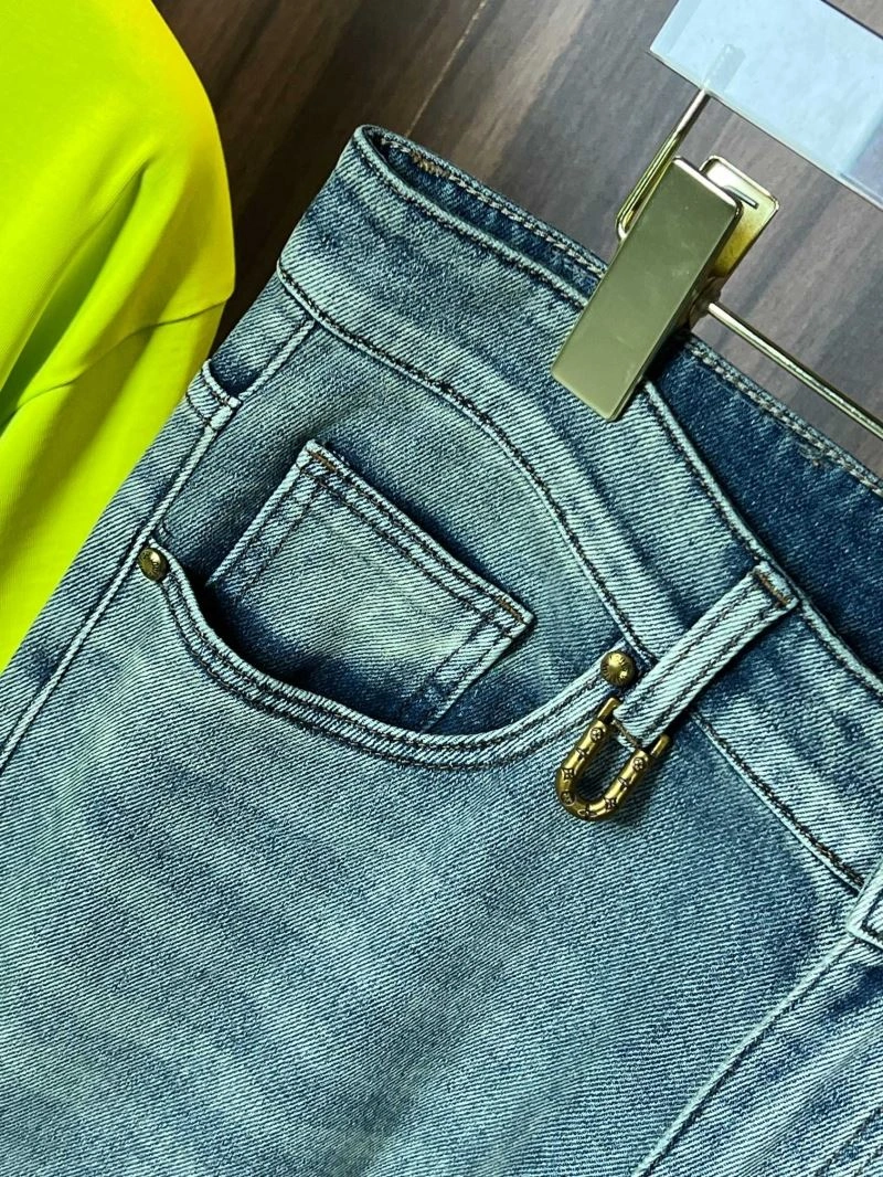 Louis Vuitton Jeans Sustainable 137910