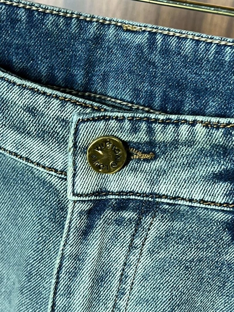 Louis Vuitton Jeans Sustainable 137910