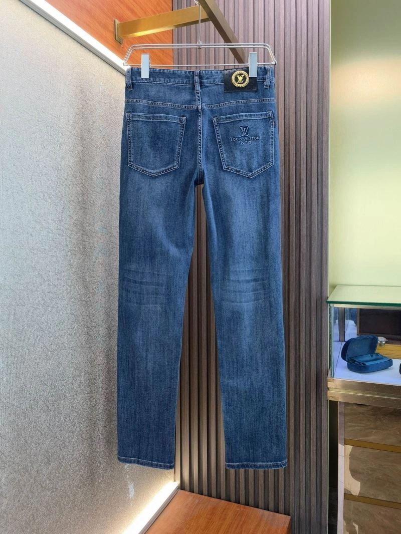 ModernLook Louis Vuitton Jeans 137901