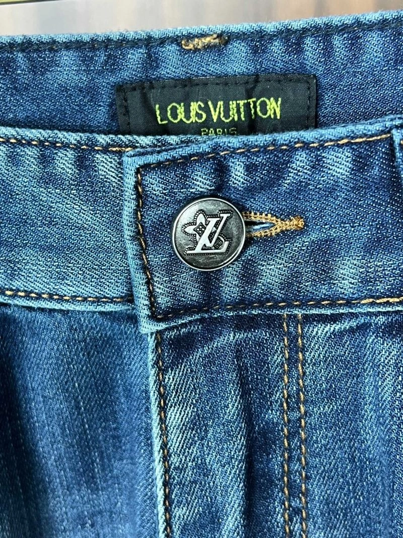 Louis Vuitton Jeans FashionForward 137895