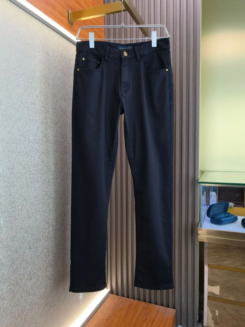 RelaxedFit Louis Vuitton Jeans 137896