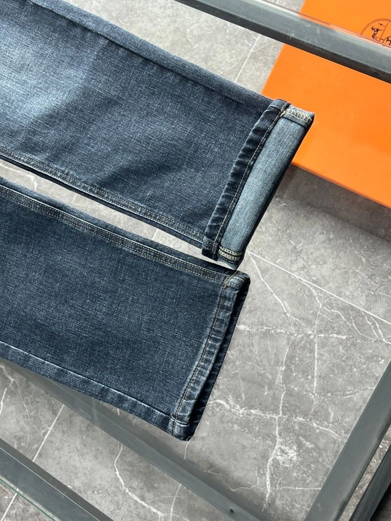 Compact Louis Vuitton Jeans 137904