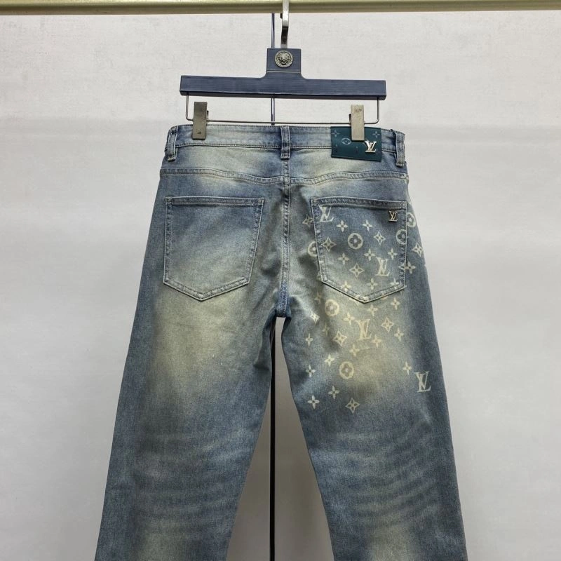 Stylish Louis Vuitton Jeans 137891