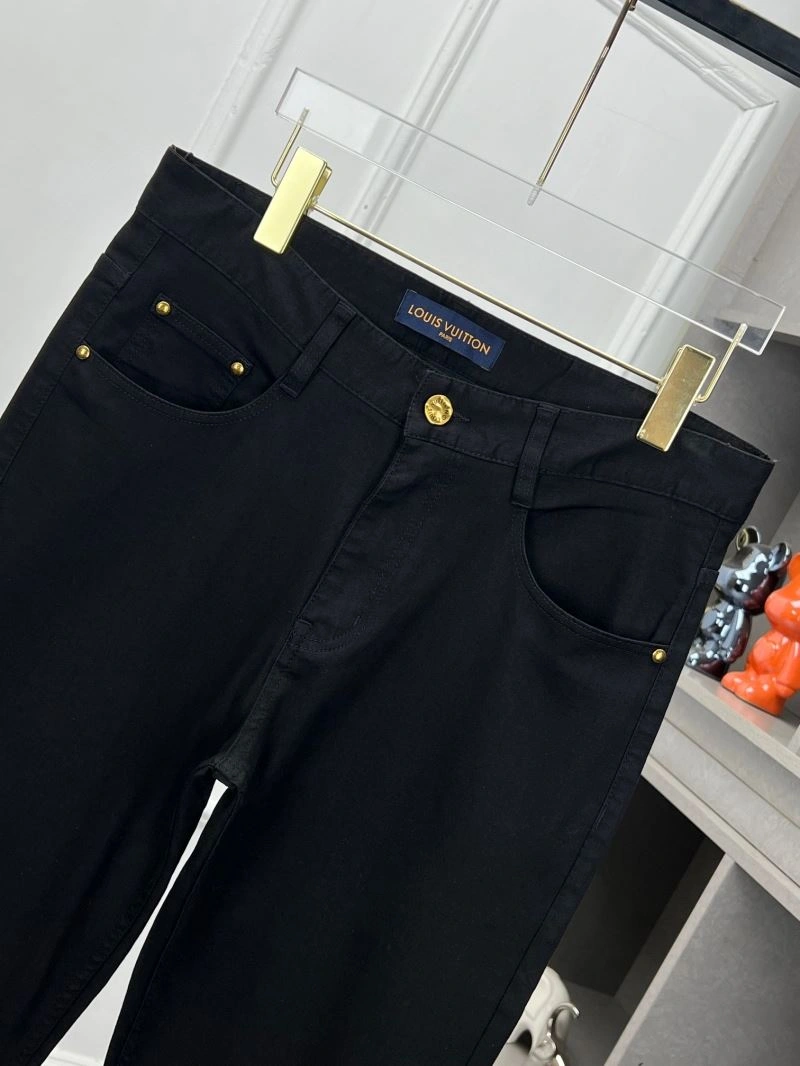 Contemporary Louis Vuitton Jeans 137880