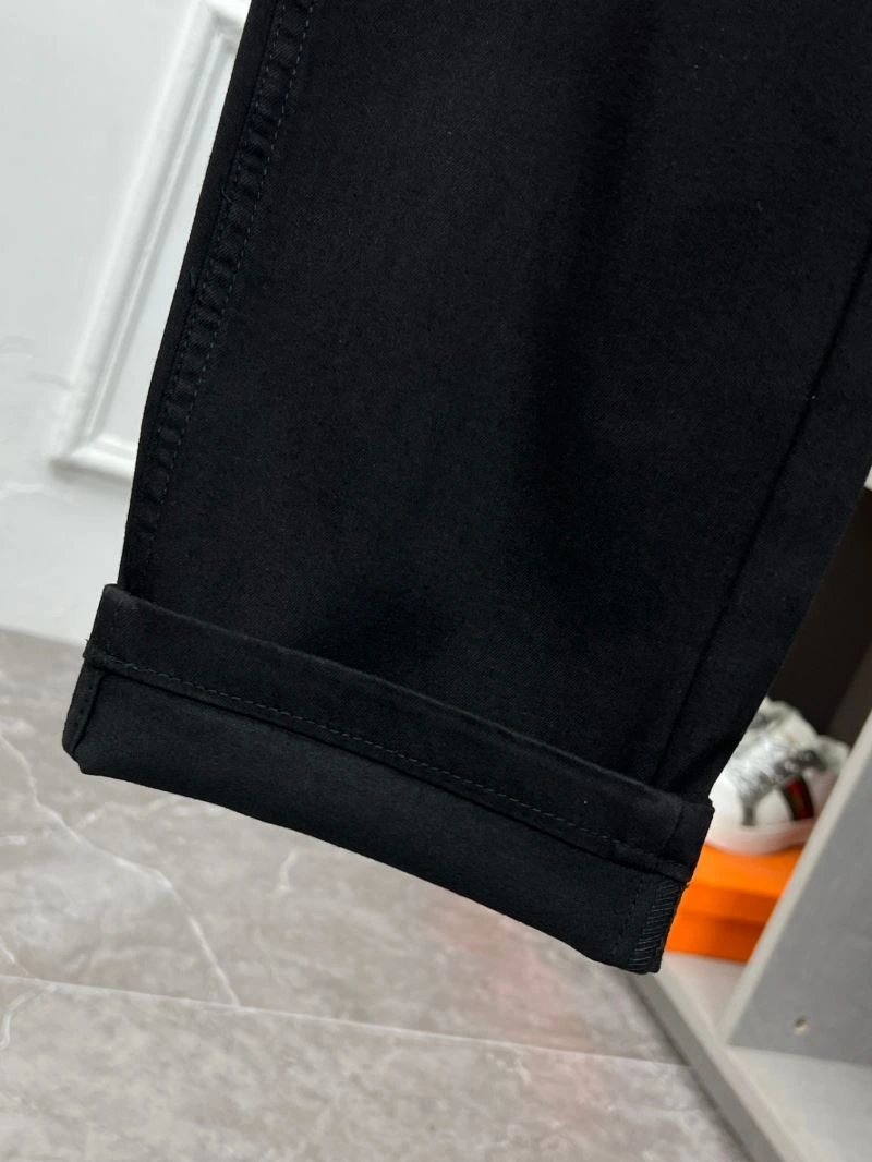 Contemporary Louis Vuitton Jeans 137880