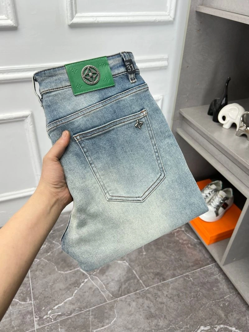 EyeCatching Louis Vuitton Jeans 137878