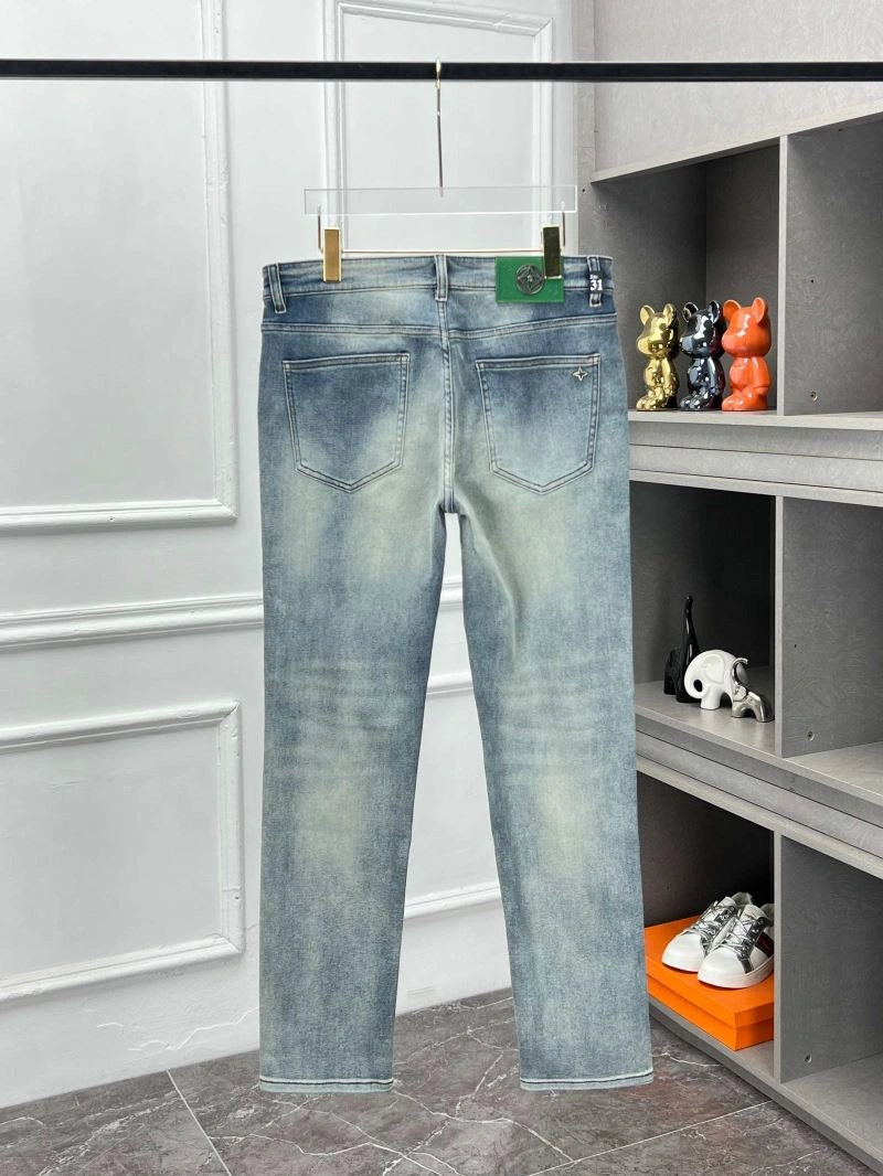 EyeCatching Louis Vuitton Jeans 137878