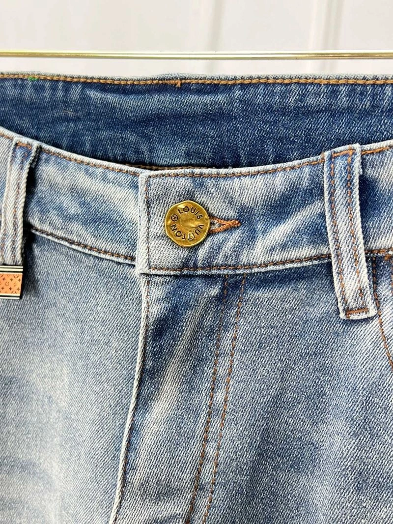 EyeCatching Louis Vuitton Jeans 137878