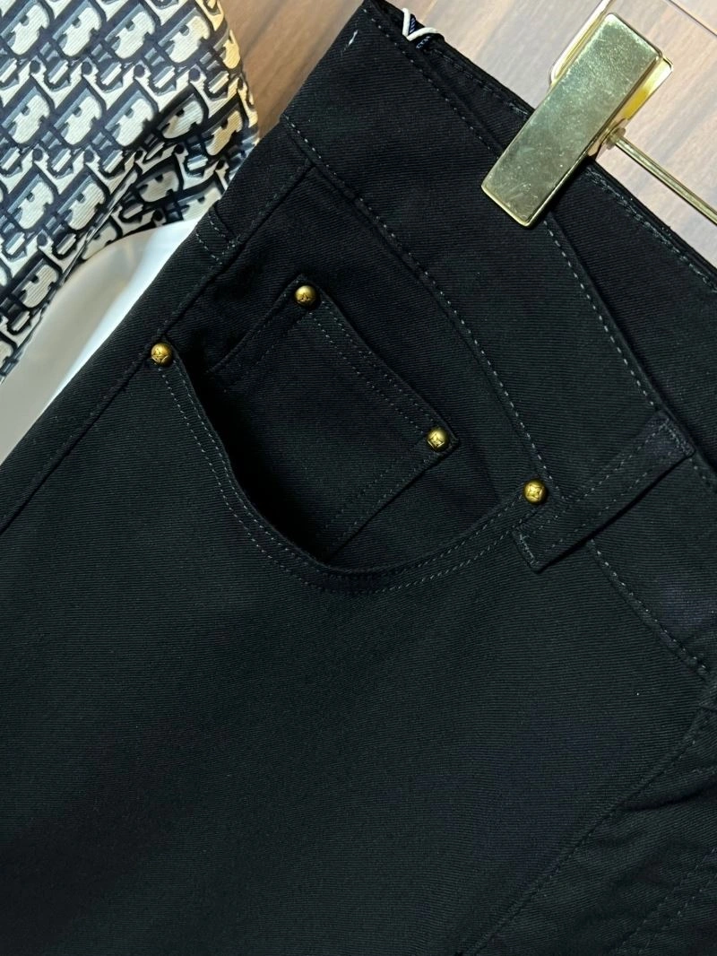 Sleek Louis Vuitton Jeans 137874