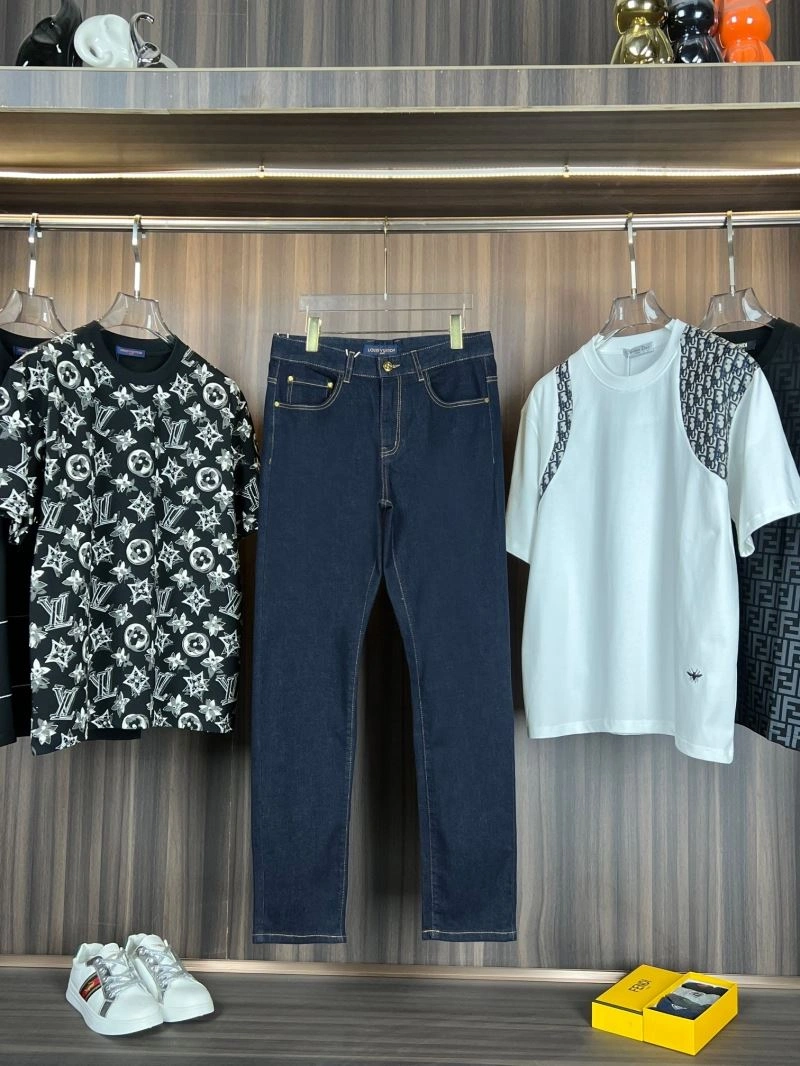 Sustainable Louis Vuitton Jeans 137866