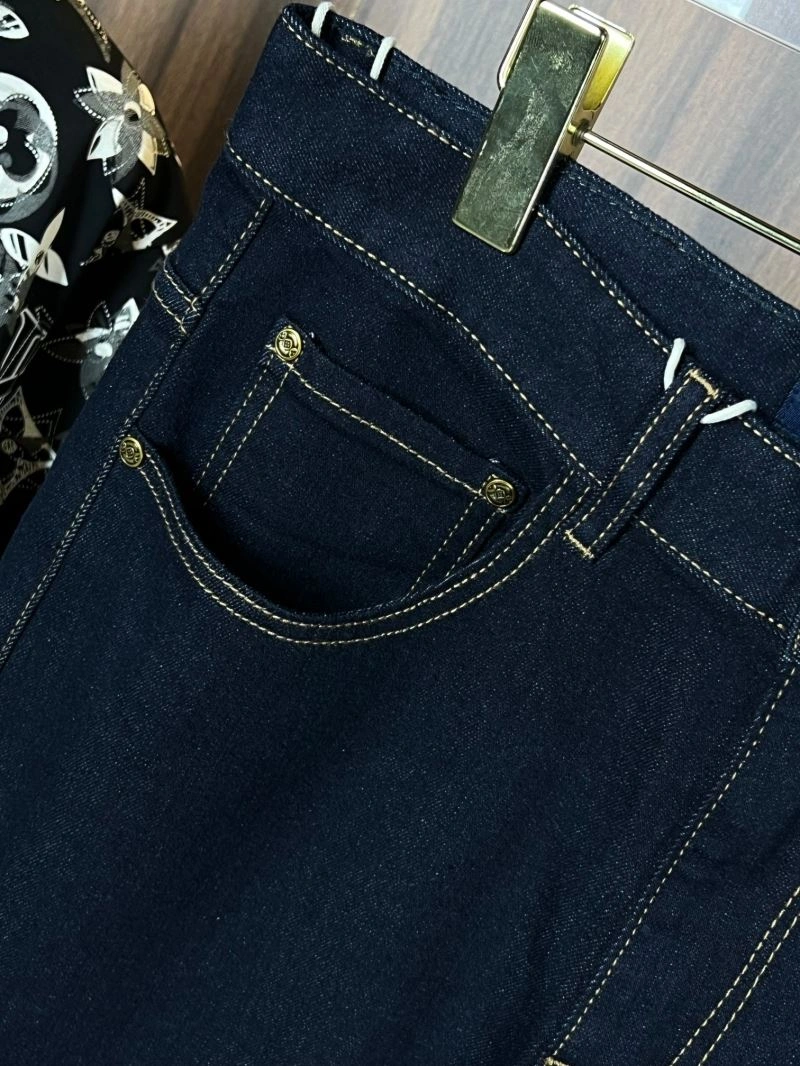 Sustainable Louis Vuitton Jeans 137866